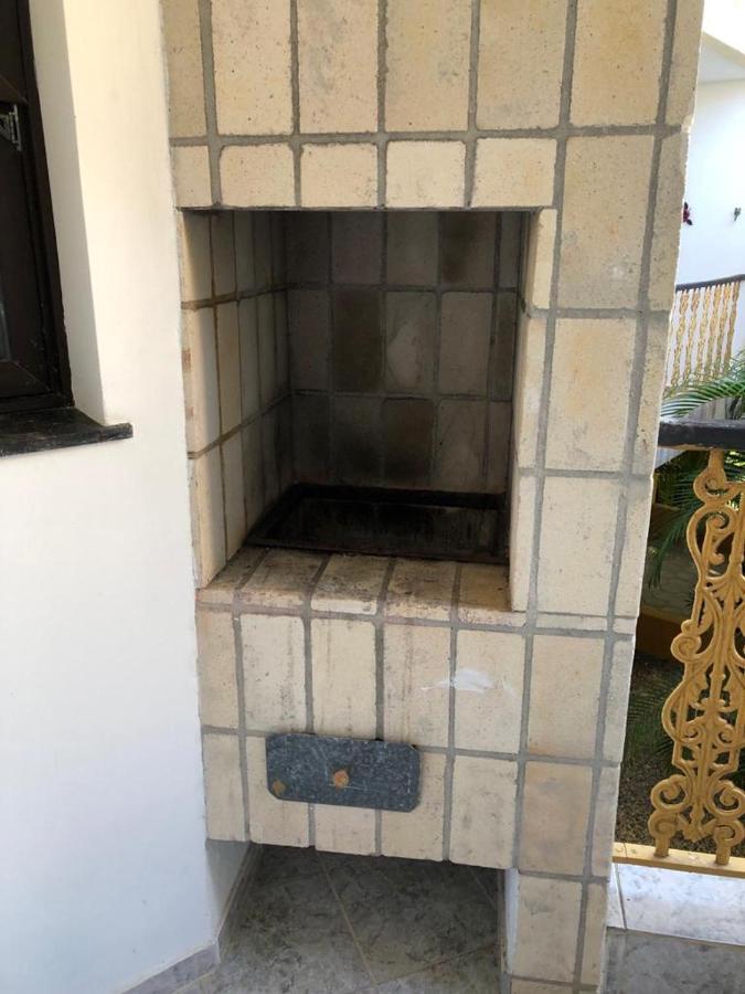Apartamento Wembley Tenis - Toninhas - أوباتوبا المظهر الخارجي الصورة
