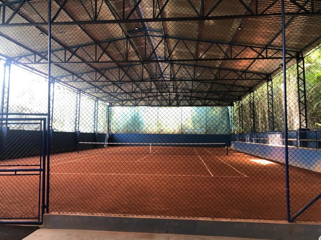 Apartamento Wembley Tenis - Toninhas - أوباتوبا المظهر الخارجي الصورة
